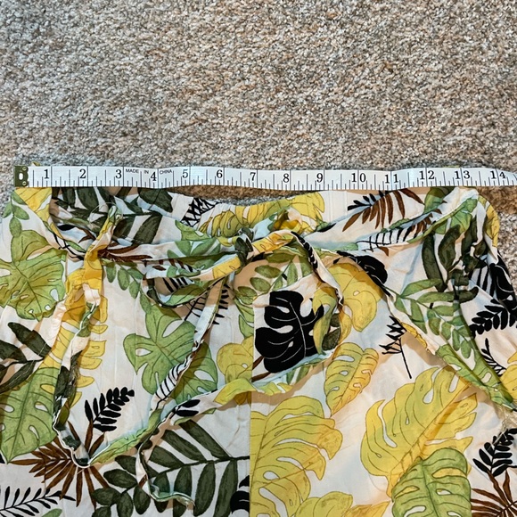 Tropical Wide Leg Pants - Picture 3 of 7